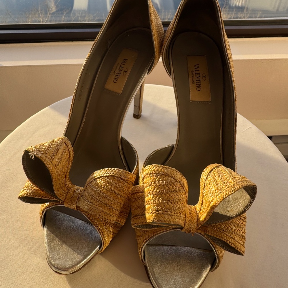 Valentino Raffia Sandals - Picture 5 of 5